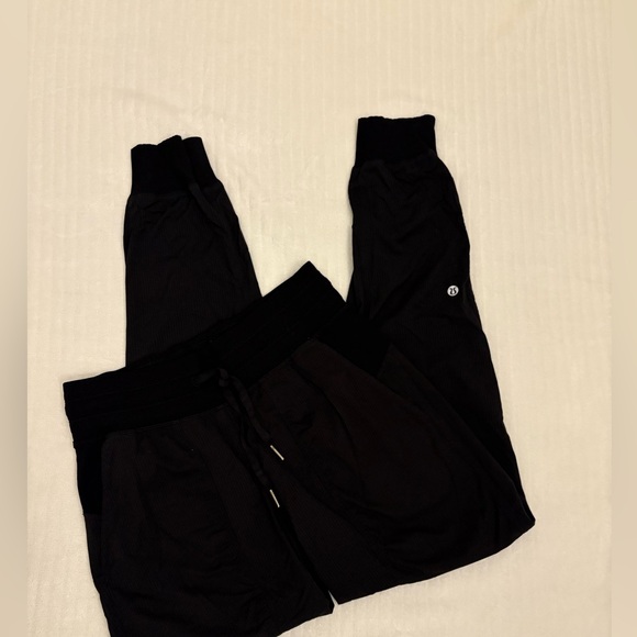 lululemon athletica Black Jogger Pants - Picture 1 of 3